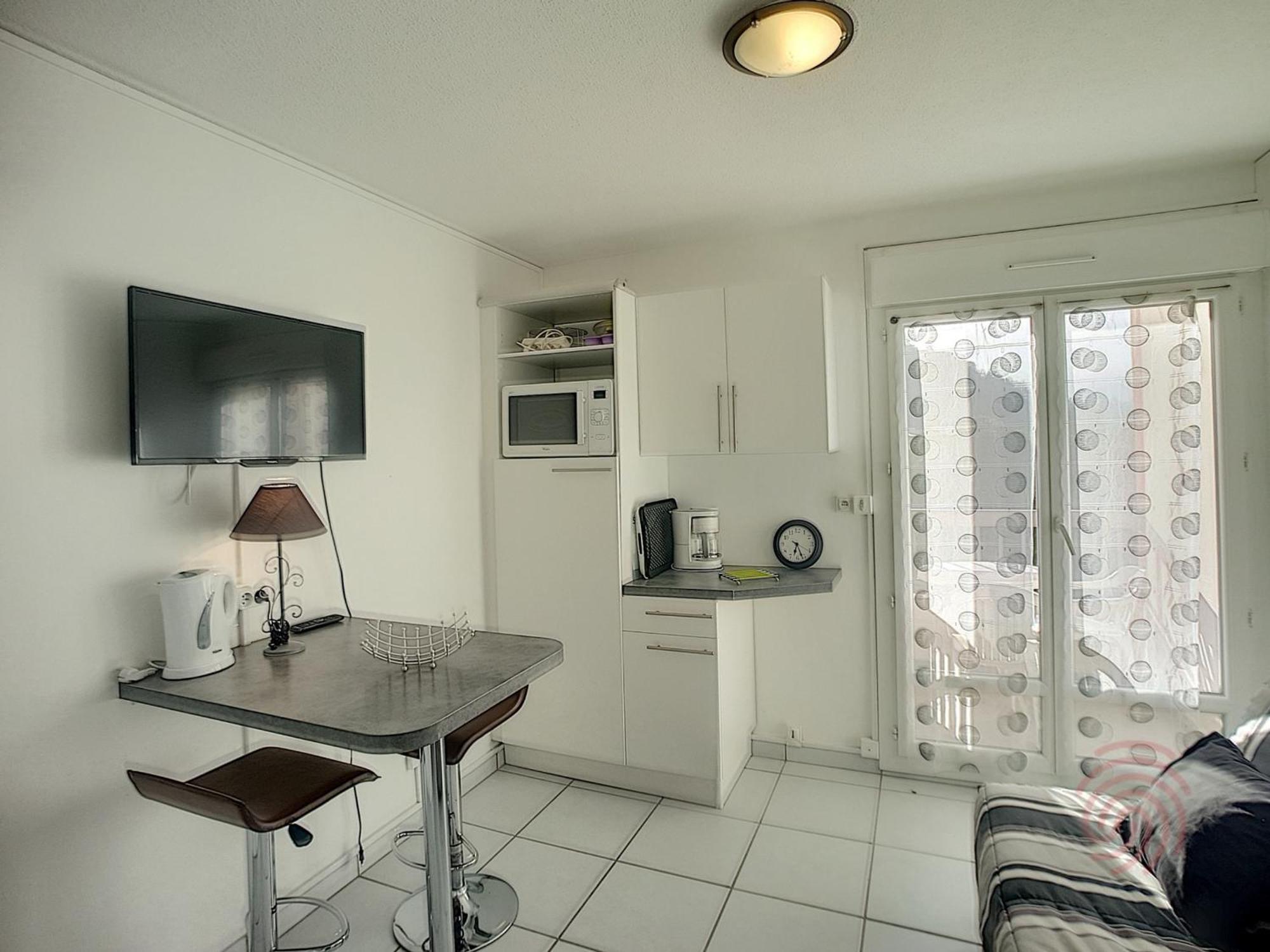 Studio Renove Avec Balcon, Animaux Acceptes, Wifi, A 650M Des Thermes - Fr-1-451-92 Lamalou-les-Bains Zewnętrze zdjęcie